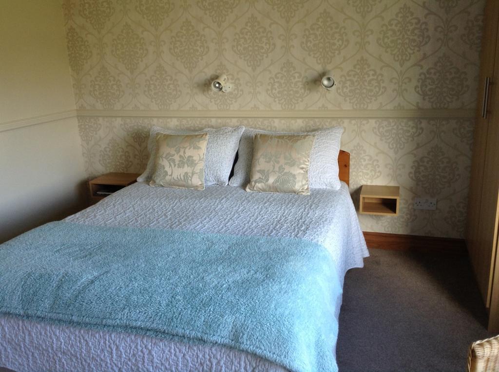 Riverwalk House B&B Oughterard Bagian luar foto