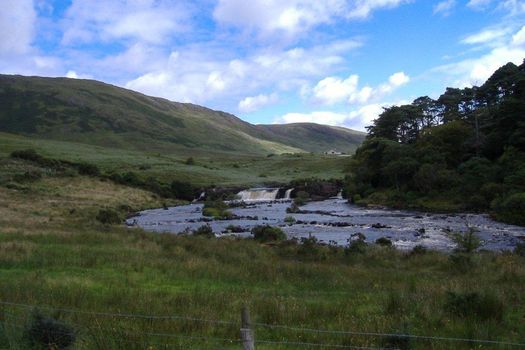 Riverwalk House B&B Oughterard Bagian luar foto