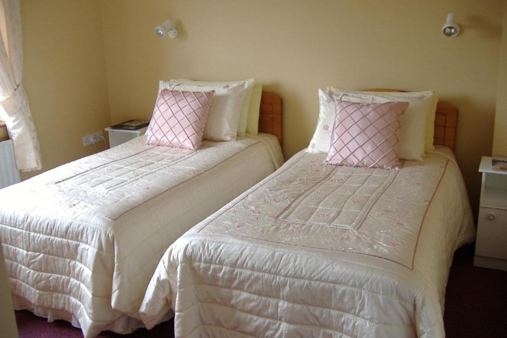 Riverwalk House B&B Oughterard Bagian luar foto