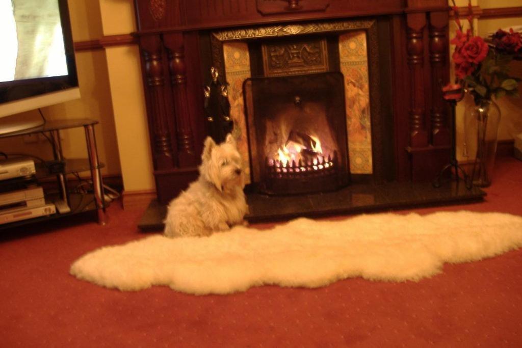 Riverwalk House B&B Oughterard Bagian luar foto