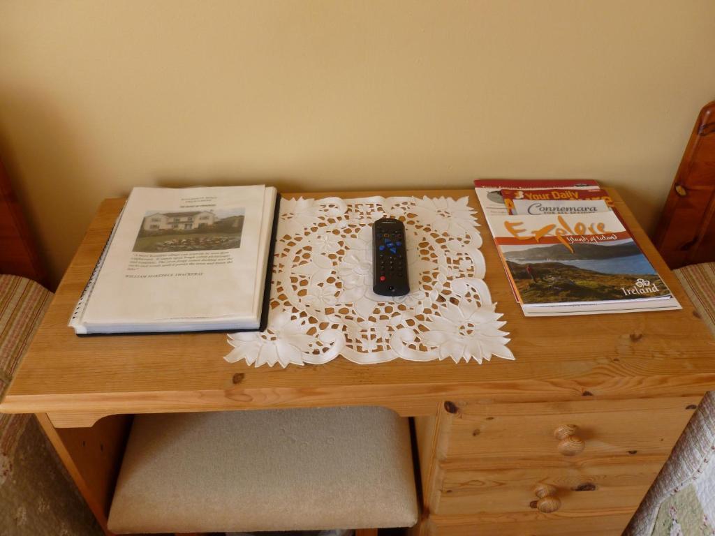 Riverwalk House B&B Oughterard Bagian luar foto