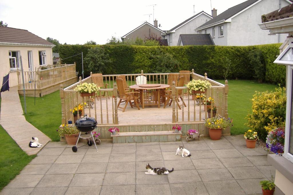 Riverwalk House B&B Oughterard Bagian luar foto