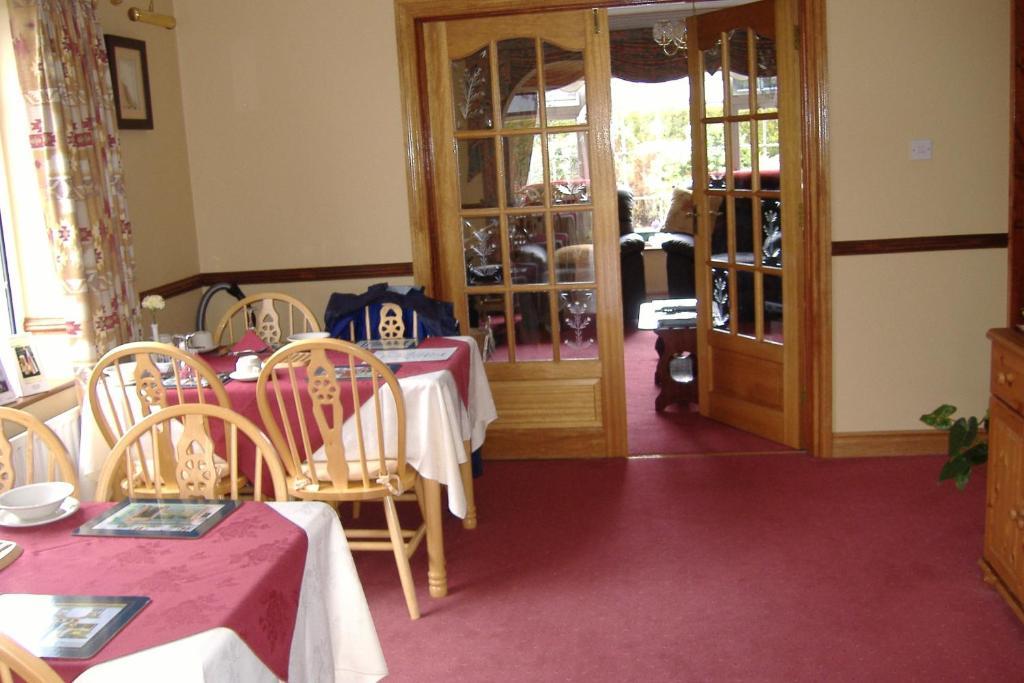 Riverwalk House B&B Oughterard Bagian luar foto