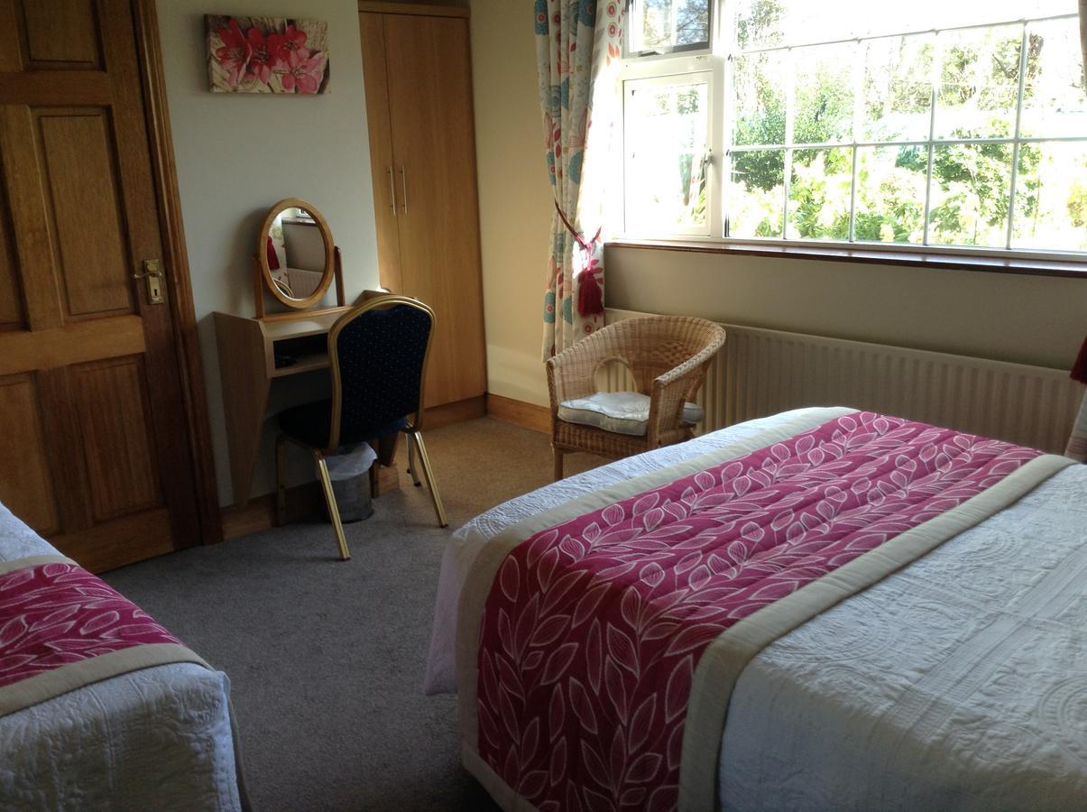 Riverwalk House B&B Oughterard Bagian luar foto